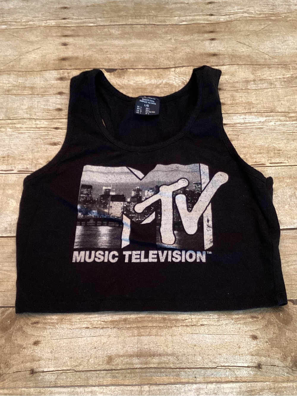 Forever 21 Black MTV Graphic Crop Tank